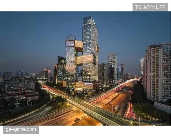 加亚职业轨迹展现转型潜力，未来发展引关注