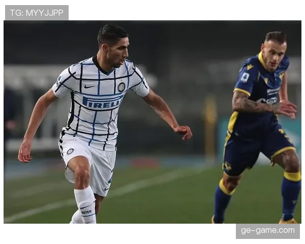 什克里尼亚尔防守能力表现稳健,近期状态持续提升 什克里尼亚尔防守能力表现稳健,近期状态持续提升