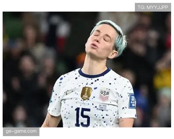 梅根·拉皮诺赛后直接穿高跟鞋去派对，这姐的膝盖是铁打的？